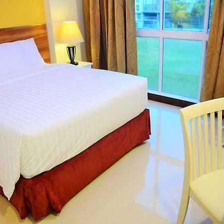 The Melrose Otel Malé Dış mekan fotoğraf