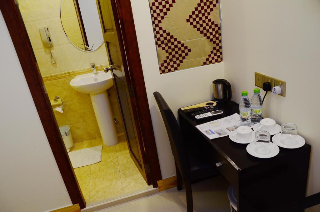 The Melrose Otel Malé Oda fotoğraf